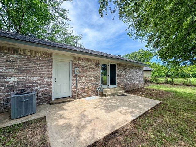 1736 Brandon Circle, Norman, OK 73071