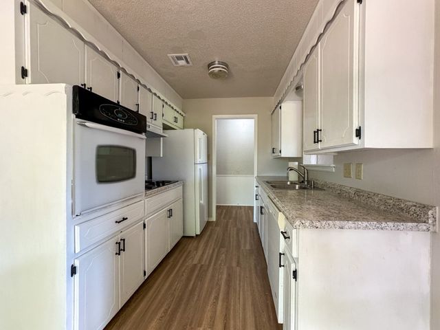 1736 Brandon Circle, Norman, OK 73071
