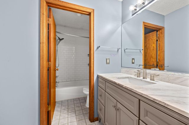 4235 Royce Street NE, Columbia Heights, MN 55421