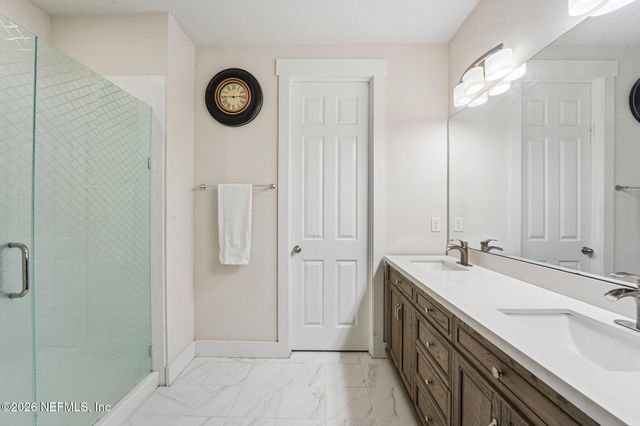 12675 GREEN MEADOW Drive, Jacksonville, FL 32218