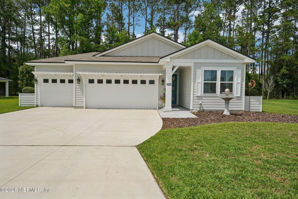 12675 GREEN MEADOW Drive, Jacksonville, FL 32218