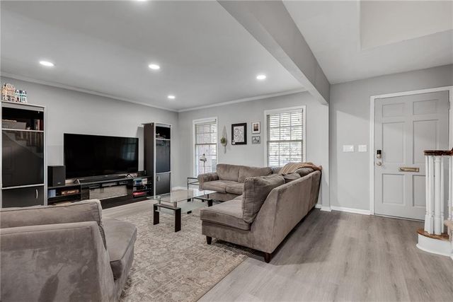 6520 Roswell Road 11, Atlanta, GA 30328