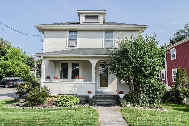 140 Mendon St, Hopedale, MA 01747