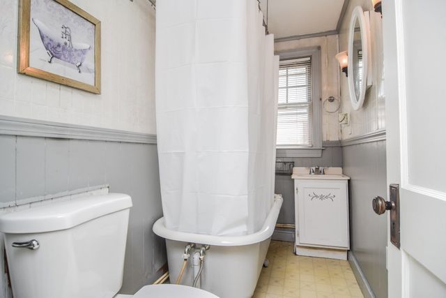 140 Mendon St, Hopedale, MA 01747