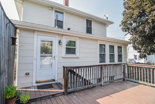 140 Mendon St, Hopedale, MA 01747