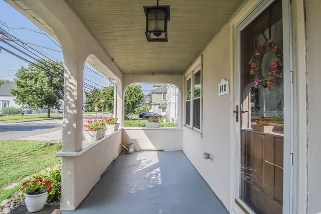 140 Mendon St, Hopedale, MA 01747