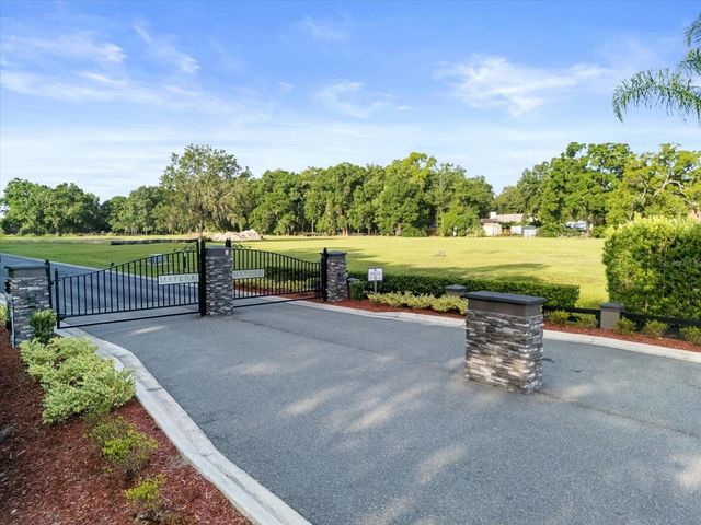 318 GRAVINA POINT, Sanford, FL 32771