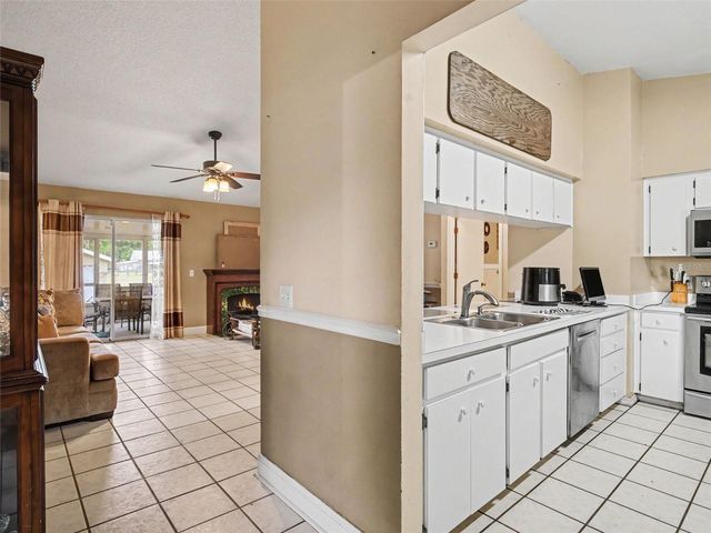 5753 SOUTHWIND DRIVE, Mulberry, FL 33860