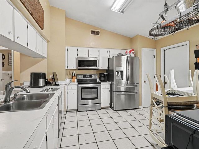 5753 SOUTHWIND DRIVE, Mulberry, FL 33860