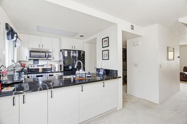 7861 Rancho Fanita Drive B, Santee, CA 92071