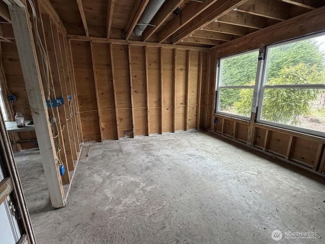2915 98th Avenue NE, Clyde Hill, WA 98004