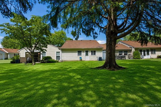 58 Hearthside Drive, Mount Sinai, NY 11766