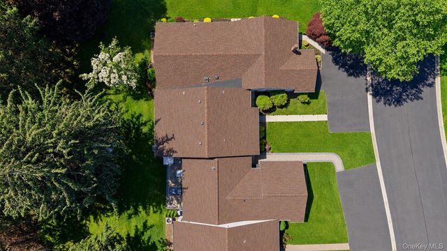 58 Hearthside Drive, Mount Sinai, NY 11766