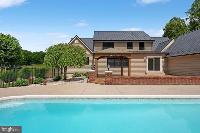 12048 BRISTERSBURG RD, Midland, VA 22728