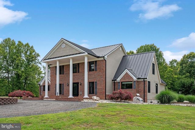 12048 BRISTERSBURG RD, Midland, VA 22728