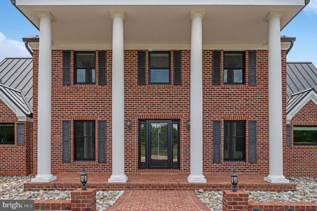 12048 BRISTERSBURG RD, Midland, VA 22728