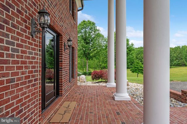 12048 BRISTERSBURG RD, Midland, VA 22728