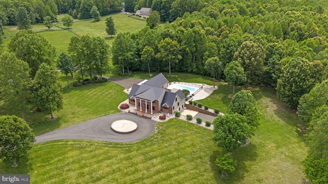 12048 BRISTERSBURG RD, Midland, VA 22728