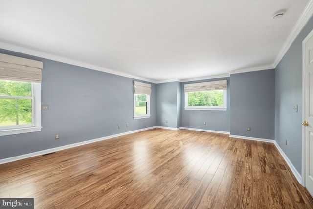 12048 BRISTERSBURG RD, Midland, VA 22728