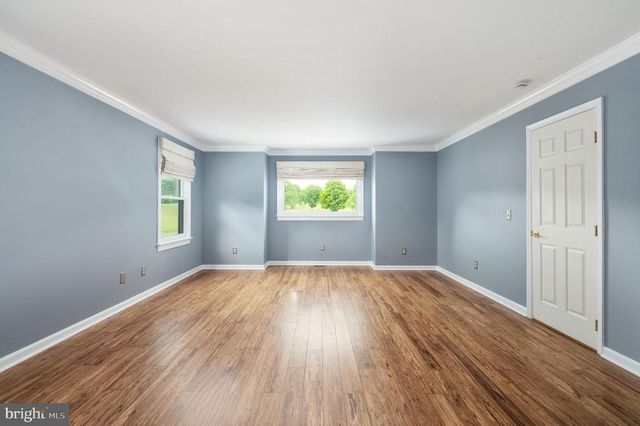 12048 BRISTERSBURG RD, Midland, VA 22728