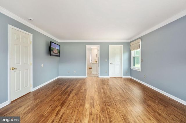 12048 BRISTERSBURG RD, Midland, VA 22728