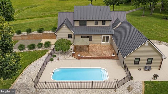 12048 BRISTERSBURG RD, Midland, VA 22728