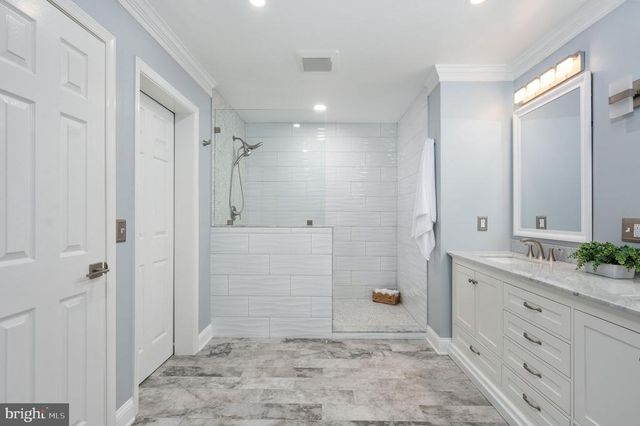 12048 BRISTERSBURG RD, Midland, VA 22728