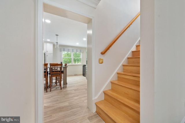 12048 BRISTERSBURG RD, Midland, VA 22728