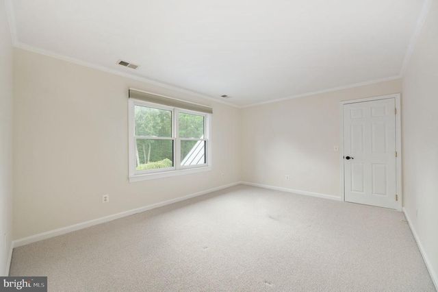12048 BRISTERSBURG RD, Midland, VA 22728