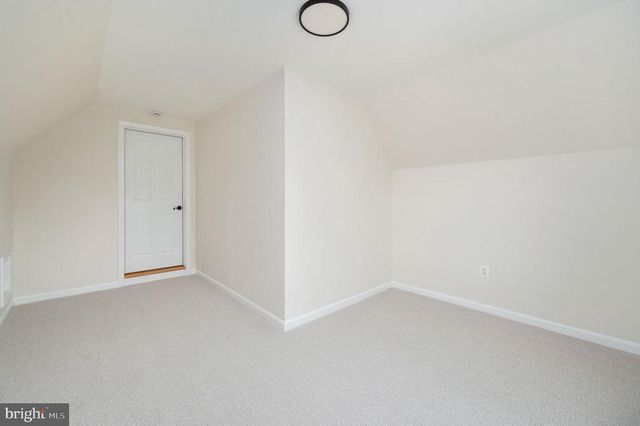 12048 BRISTERSBURG RD, Midland, VA 22728