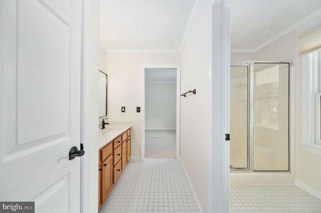 12048 BRISTERSBURG RD, Midland, VA 22728