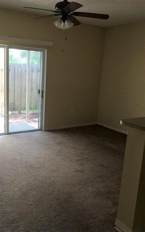 2201 SE 24th Pl 2201, Homestead, FL 33035