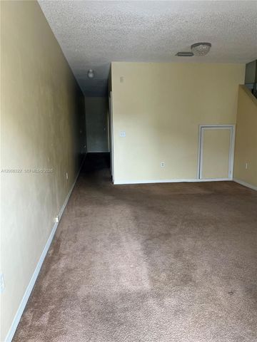 2201 SE 24th Pl 2201, Homestead, FL 33035