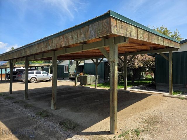 2 Kearney Lane, Sheridan, MT 59749