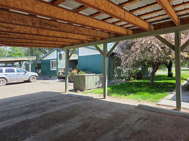 2 Kearney Lane, Sheridan, MT 59749