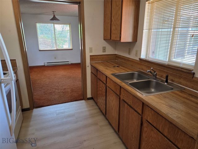 2 Kearney Lane, Sheridan, MT 59749