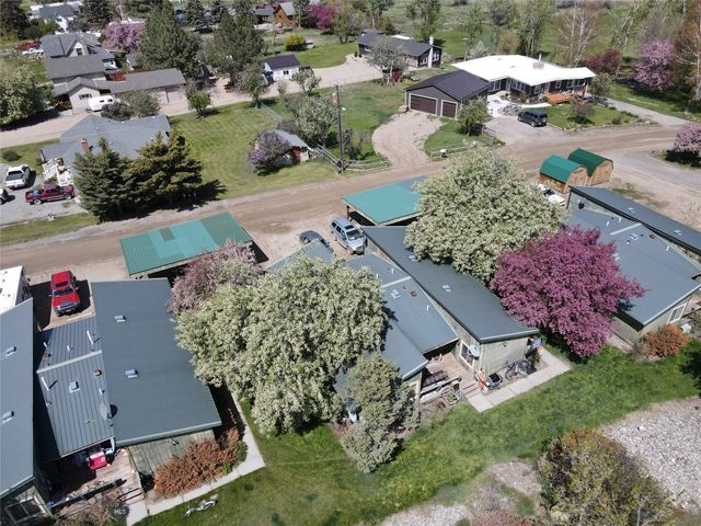 2 Kearney Lane, Sheridan, MT 59749
