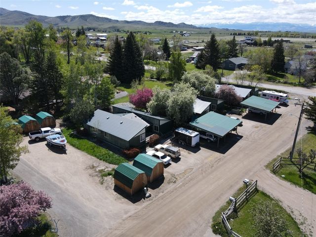 2 Kearney Lane, Sheridan, MT 59749