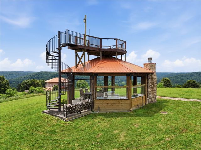 612 Madison 1556, Eureka Springs, AR 72632