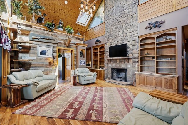612 Madison 1556, Eureka Springs, AR 72632