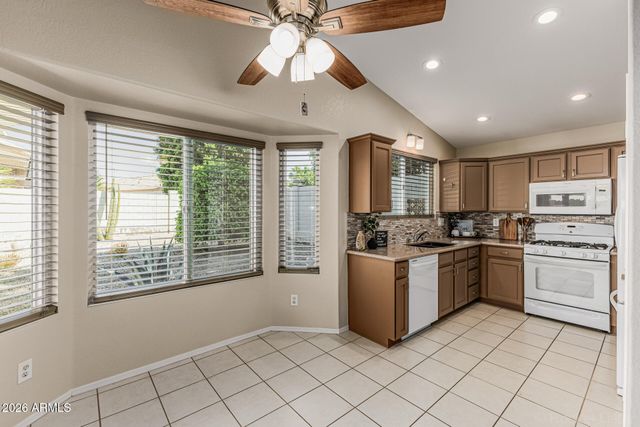 10728 W IRMA Lane, Peoria, AZ 85373