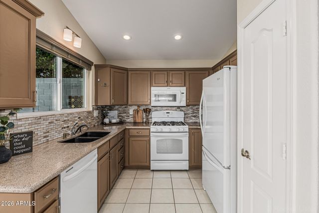 10728 W IRMA Lane, Peoria, AZ 85373