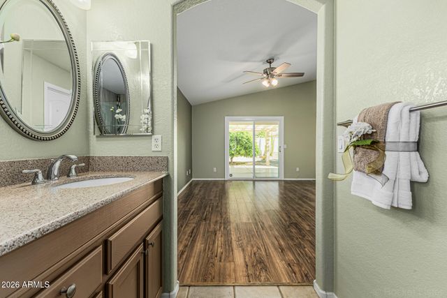 10728 W IRMA Lane, Peoria, AZ 85373