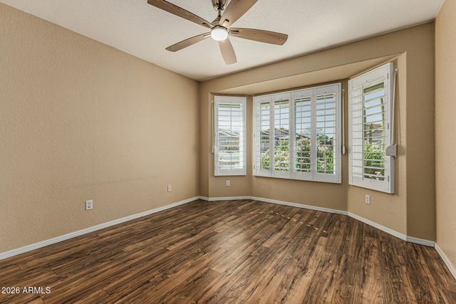 10728 W IRMA Lane, Peoria, AZ 85373