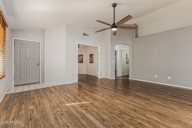 10728 W IRMA Lane, Peoria, AZ 85373