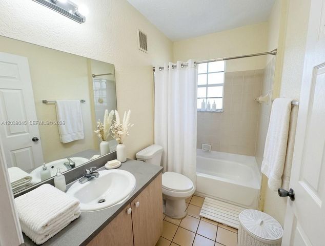 705 Belmont Ln 705, North Lauderdale, FL 33068