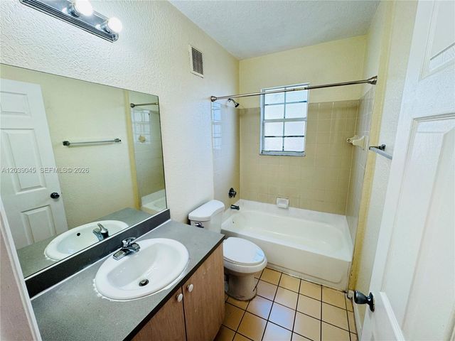705 Belmont Ln 705, North Lauderdale, FL 33068