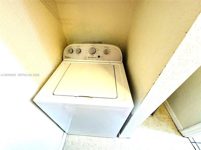705 Belmont Ln 705, North Lauderdale, FL 33068