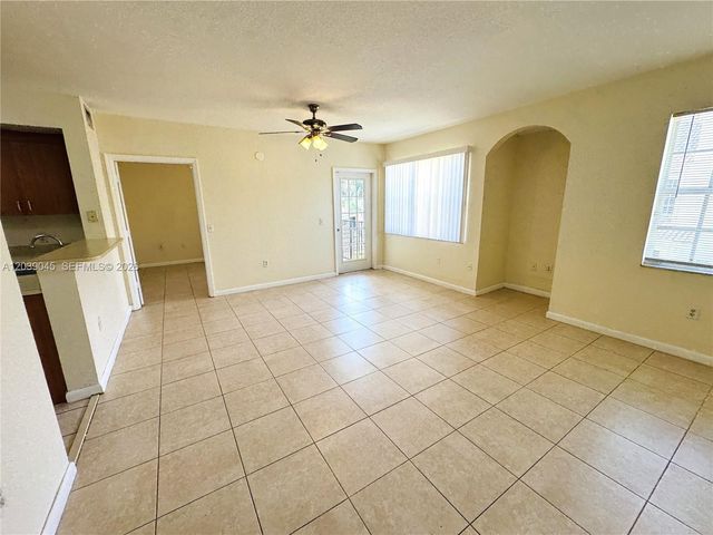 705 Belmont Ln 705, North Lauderdale, FL 33068