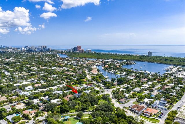 2421 NE 12th Street, Fort Lauderdale, FL 33304